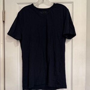 Banana Republic Men's vintage V-Neck Tee